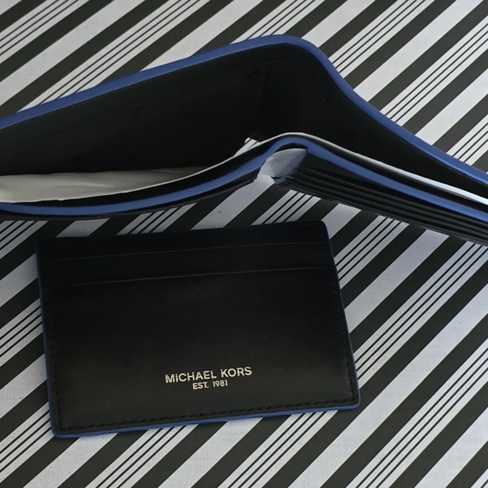 Michael Kors BLK/SAPPHIRE Billfold CC Box Set
